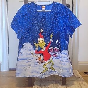 EUC Grinch Christmas scrub top